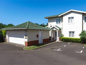 3 Bedroom Duplex in Mt Edgecombe