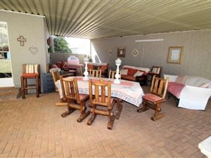 4 Bed House in Woodmere
