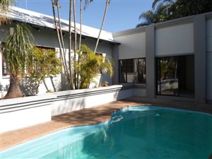 3 Bed Townhouse in Magalieskruin