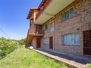 6 Bed House in Silverglen