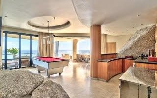 4 Bedroom House in Bantry Bay