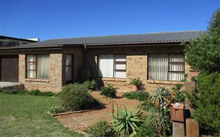 4 Bedroom House in Kleinmond