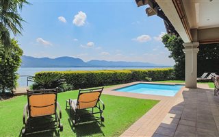 6 Bedroom House in Pecanwood