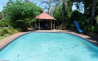 4 Bedroom House in Clubview