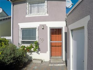 3 Bed Townhouse in Thornton