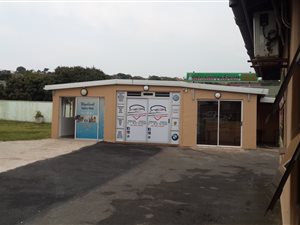 50 m² Commercial space in Bluff
