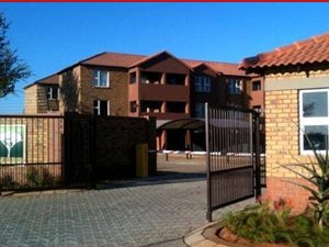 2 Bed Flat in Onverwacht