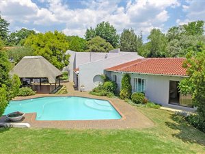 4 Bedroom House in Bryanston