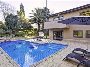 6 Bed House in Overkruin