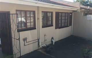 2 Bedroom Townhouse in Illovo Glen