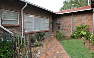 3 Bedroom House in Dalpark