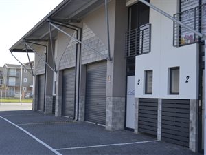 62 m² Commercial space in Overbaakens