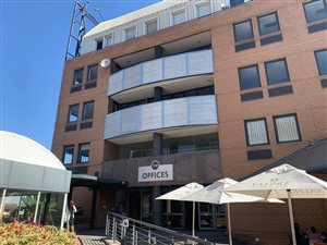 212 m² Commercial space in Rosebank