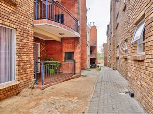 2 Bed Apartment in Halfway House