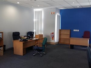 127 m² Commercial space in Clearwater Estate