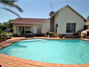 4 Bed House in Brackenhurst