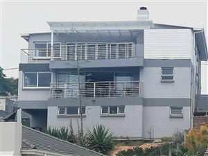 6 Bed House in Mount Croix
