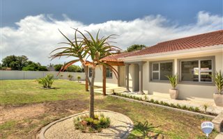 4 Bedroom House in Lovemore Heights