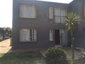 2 Bed Apartment in Wilgeheuwel
