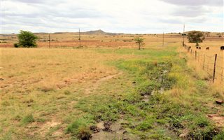 2775 m² Land available in Hobhouse