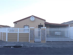 3 Bed House in Weltevreden Valley