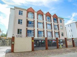 3 Bed Apartment in Oatlands
