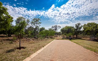 5001 m² Land available in Zwavelpoort
