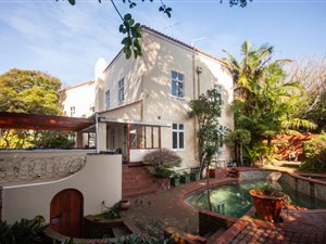 4 Bed House in Mill Park