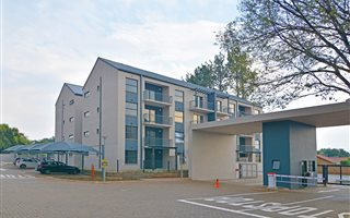 1 Bedroom Apartment in Clubview