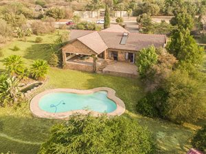 4 Bed House in Beaulieu