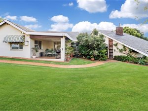 5 Bed House in Aldara Park