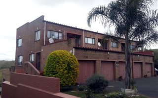 3 Bedroom Flat in Freeland Park