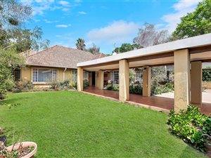 4 Bed House in Elton Hill