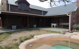 3 Bedroom House in Van Riebeeckstrand