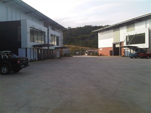 1000 m² Industrial space in Riverhorse Valley
