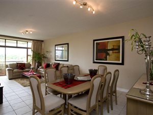 3 Bed Apartment in Melrose Estate