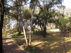1.1 ha Farm in Nestpark AH