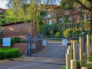 3 Bed Townhouse in Brummeria