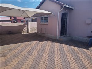 3 Bed House in Roodekop