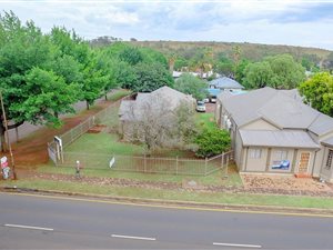 160 m² Office Space in Middelburg