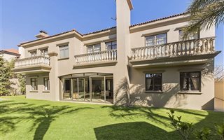 4 Bedroom House in Khyber Rock