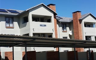 2 Bedroom Apartment in Kyalami Hills