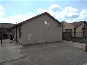 2 Bed House in Nellmapius