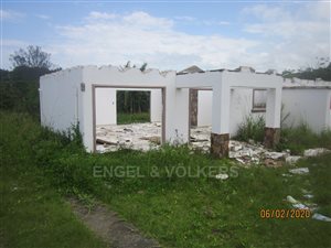 7700 m² Land available in Uvongo