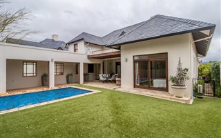 4 Bedroom House in Pearl Valley