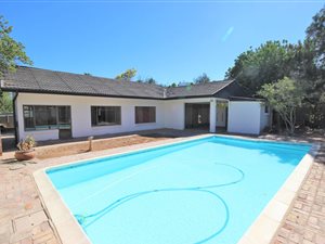 4 Bed House in Oudtshoorn