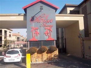2 Bed Apartment in Pineslopes