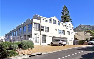 2 Bedroom Apartment in Hout Bay and surrounds