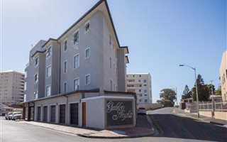 2 Bedroom Apartment in Strand South