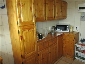 1 Bed Apartment in Vanderbijlpark Central